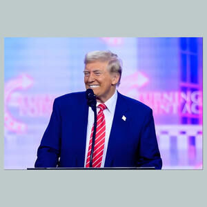 #0181-SM Trump Giving Speech 4x6 Glossy Photo - Fast-Secure Shipping